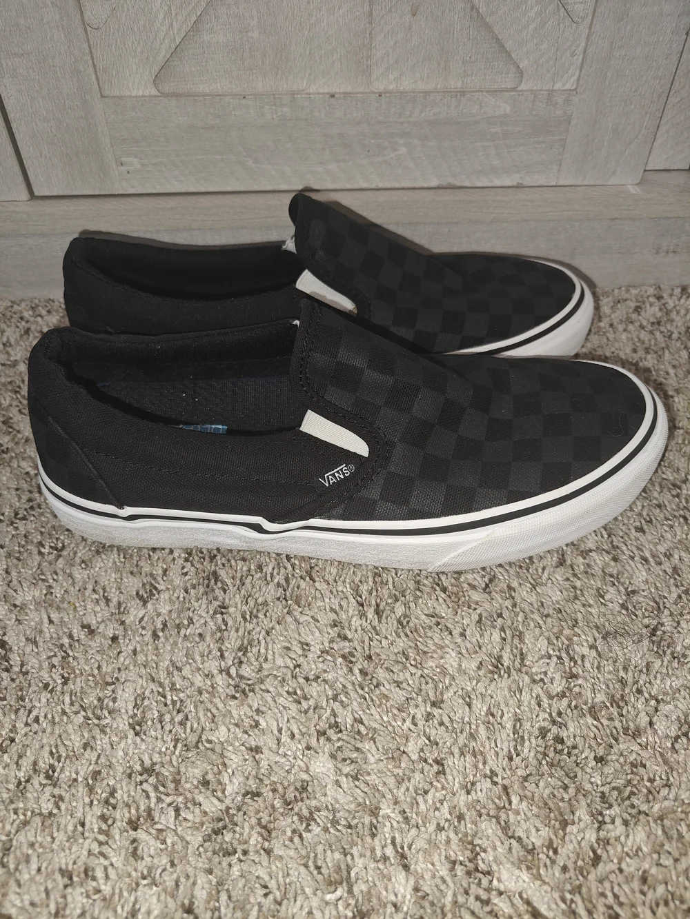 Vans slip sneakers